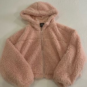 New without a tag BDG cropped fleece jacket